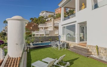 Property slide 37