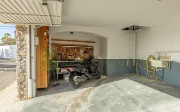 Property slide 50