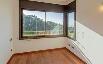 Property slide 23