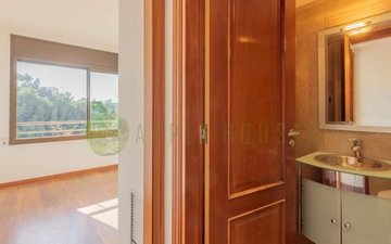 Property slide 36