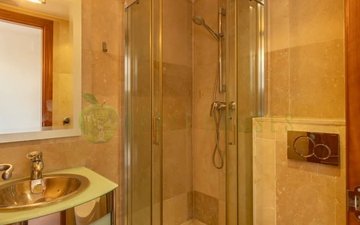 Property slide 25