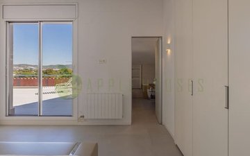 Property slide 30