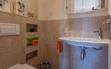 Property slide 30