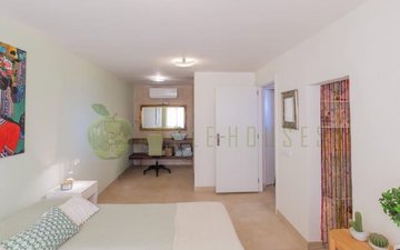 Property slide 33