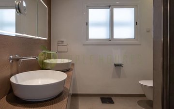 Property slide 20