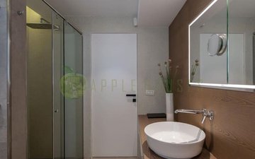 Property slide 21