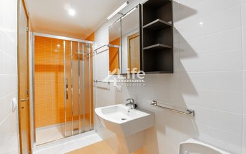 Property slide 19