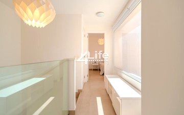 Property slide 19