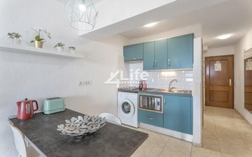 Property slide 10