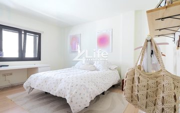 Property slide 14