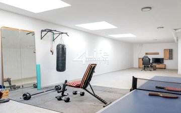 Property slide 38