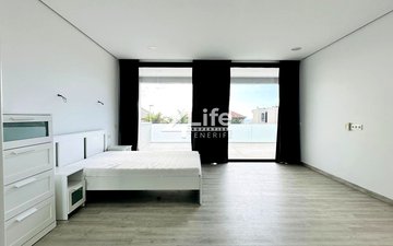 Property slide 31