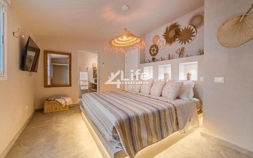 Property slide 20