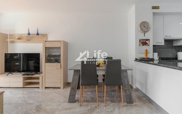 Property slide 7