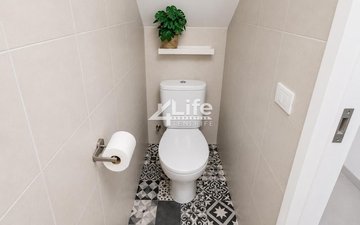 Property slide 14