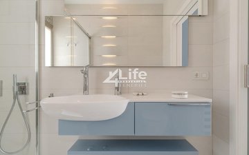 Property slide 40
