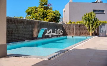 Property slide 4