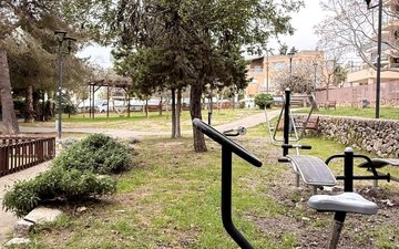 Property slide 37