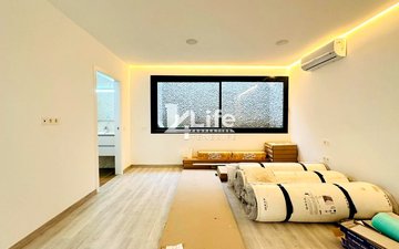 Property slide 22