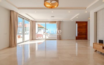 Property slide 19