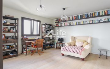 Property slide 35