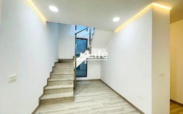 Property slide 33