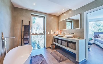 Property slide 32