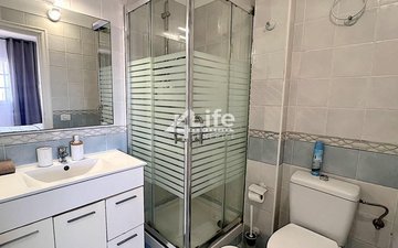 Property slide 14
