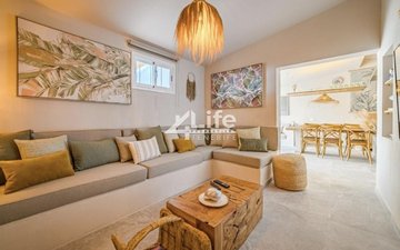 Property slide 32