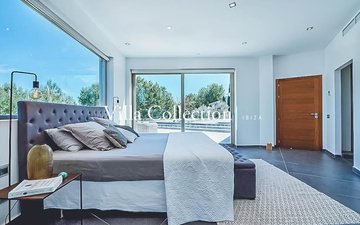 Property slide 19