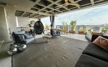 Property slide 8