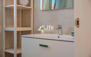 Property slide 20