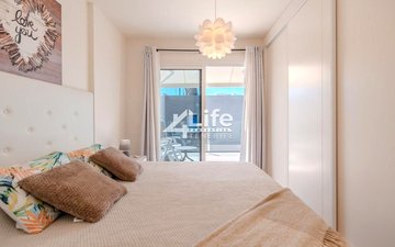 Property slide 25