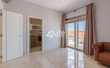 Property slide 29
