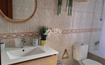 Property slide 18