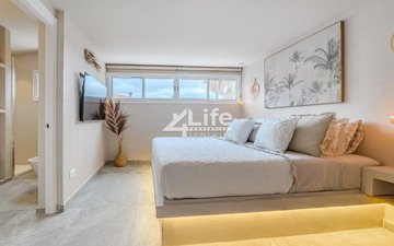 Property slide 22