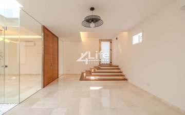 Property slide 44