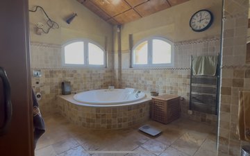 Property slide 32