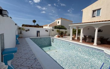 Property slide 16