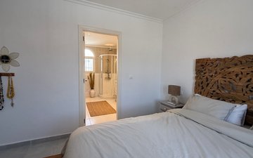 Property slide 19