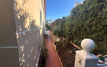 Property slide 48