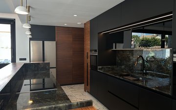 Property slide 46