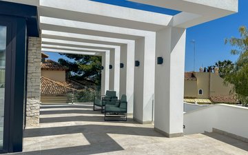 Property slide 17