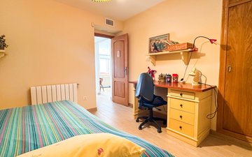 Property slide 40