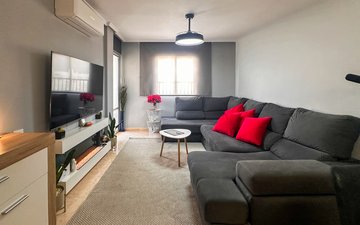 Property slide 21