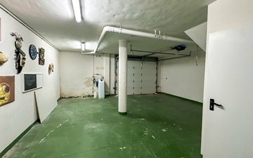 Property slide 50