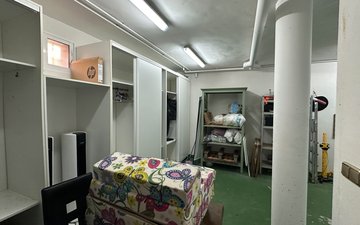 Property slide 50