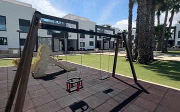 Property slide 32