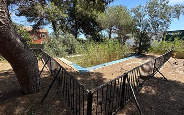 Property slide 44
