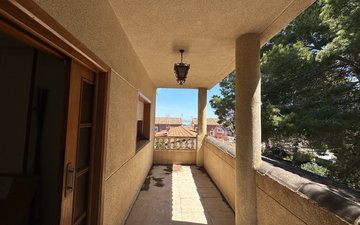 Property slide 39